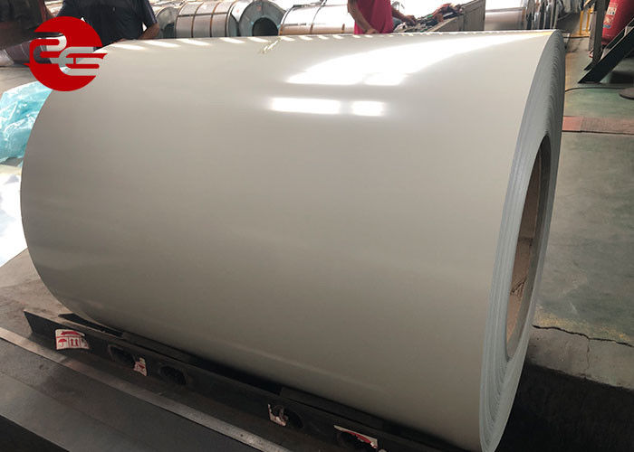 DX51亜鉛は冷間圧延された電流を通された薄板金ロールスロイスを0.12mm - 2.0mmの厚さ塗った